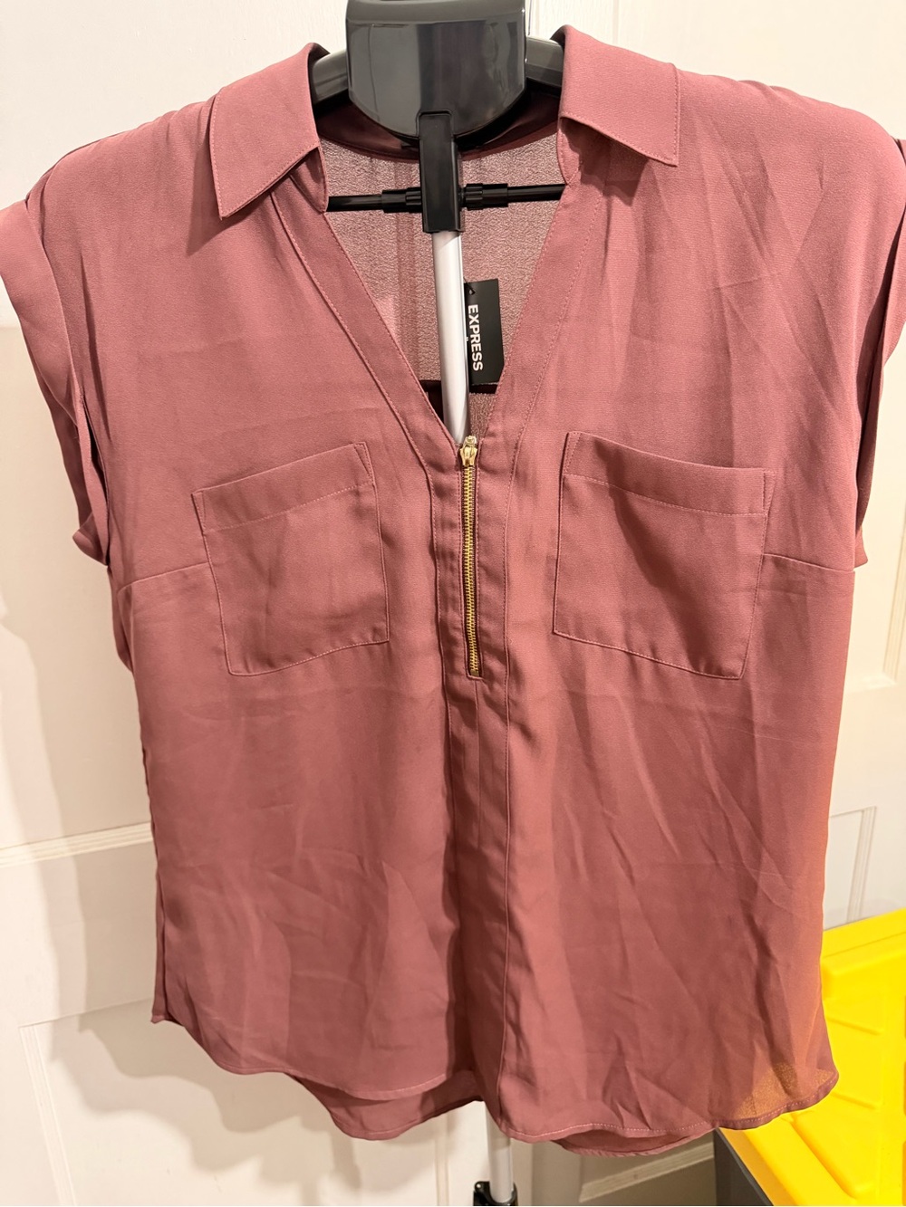 Express Rose-Mauve Zip Front Short Sleeve Blouse